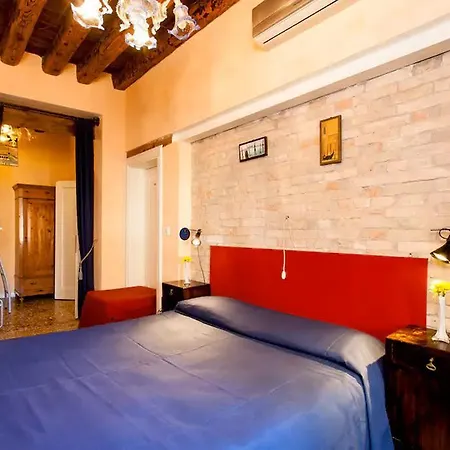 Ca Tornielli Apartment